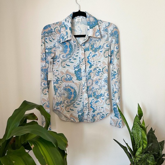 Aritzia Tops - Wilfred Pose Hip Longsleeve in Vintage Paisley Print